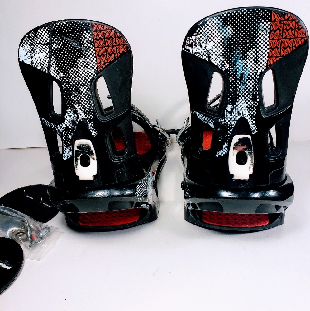 snowboard binding base plate
